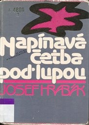 Napinava cetba pod lupou.