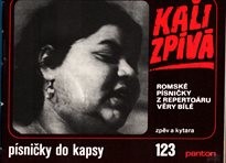 Kal'i zpívá