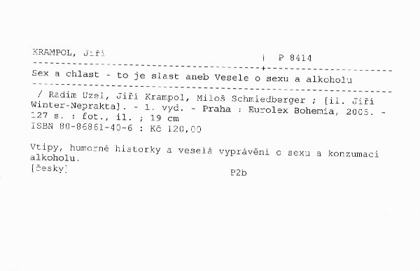 dospívající s malými kočičkami