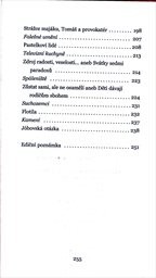 Z pl&aacute;ště a dalmatiky