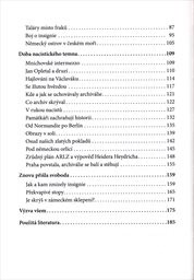 Proč zmizely insignie Karlovy univerzity